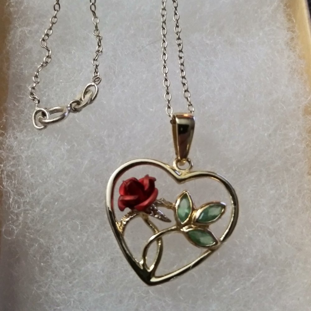 Vintage Sterling Silver Heart w/3-D Rose Necklace - Picture 1 of 11